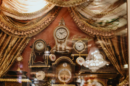 Home Decorators Collection: What It Is and How It Works