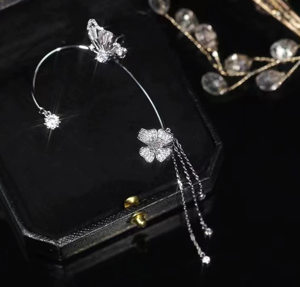 Butterfly Flower Tassel Ear Clip - Image 3