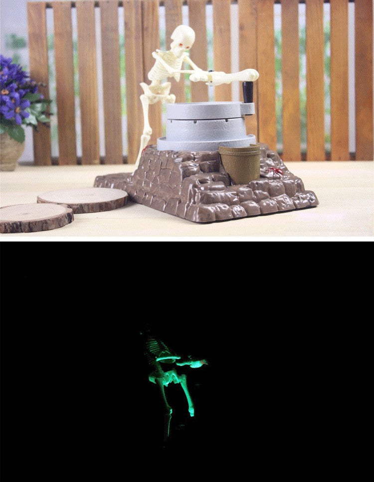 Grinding Scary Skeleton Coin Box - Image 3