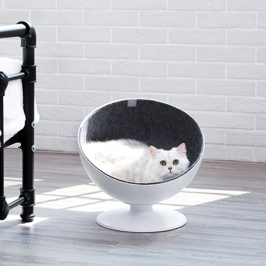 Elegant Rotating Interactive Cat Hammock Bed - Image 0