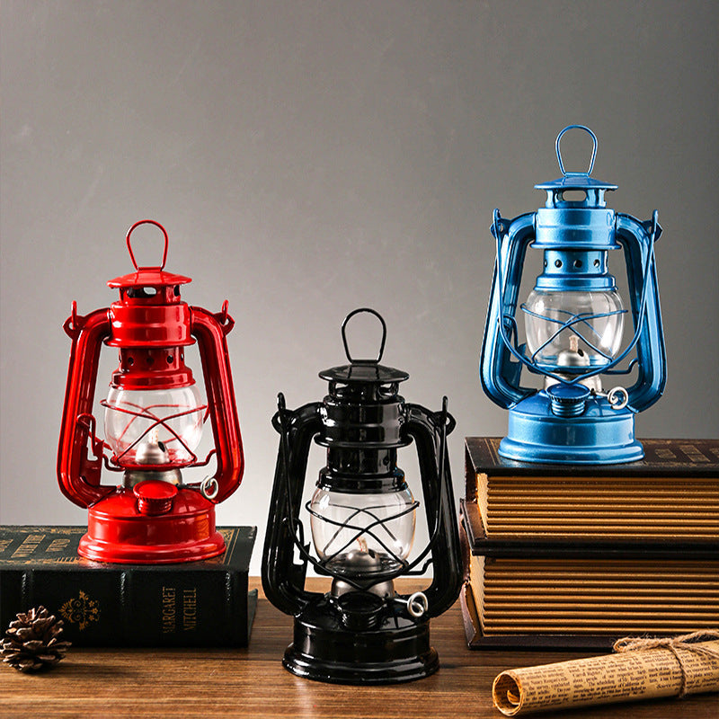 Nostalgic Camping Side Outdoor Kerosene Lantern Lamp - Image 1