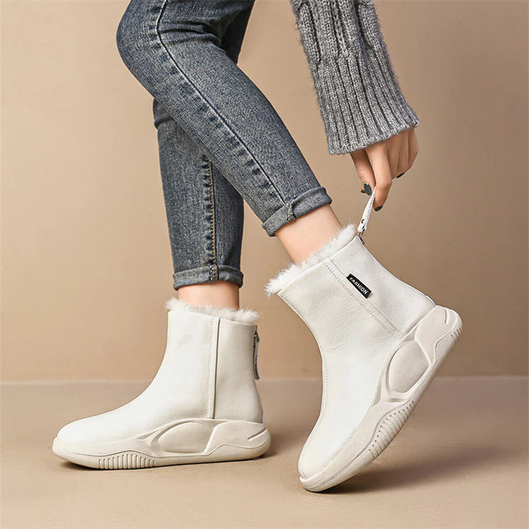 Snowbound Leather Snow Boots - Image 0