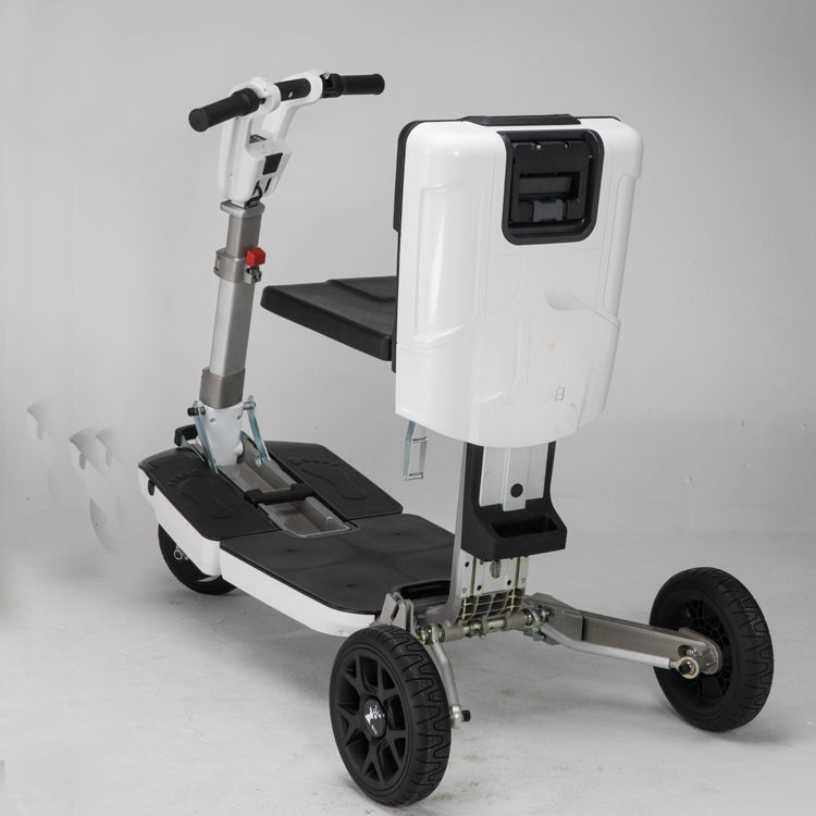 Aerospace Foldable Tricycle Scooter - Image 2