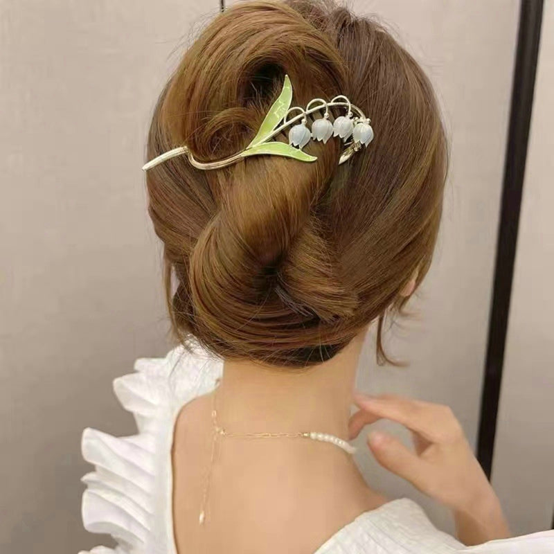 Bluebell Floral Hair Claw Clip - Image 1