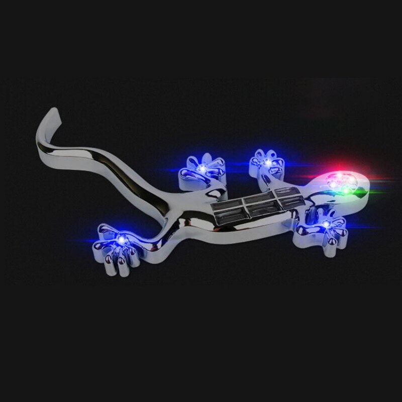 Party Gecko Solar-Powered Car Lamp - Image 1