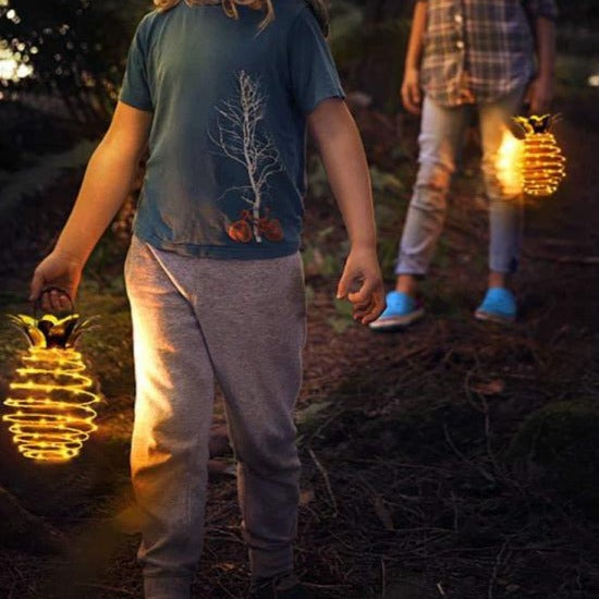 Pineapple Solar Garden Lamp - Image 2