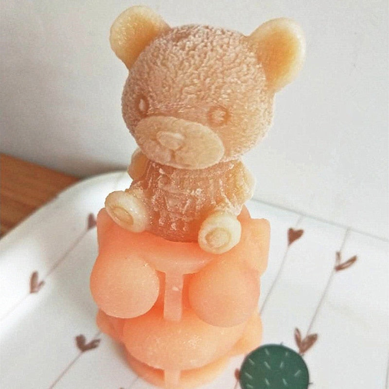 Frosty Bear Ice Cube Maker - Image 4