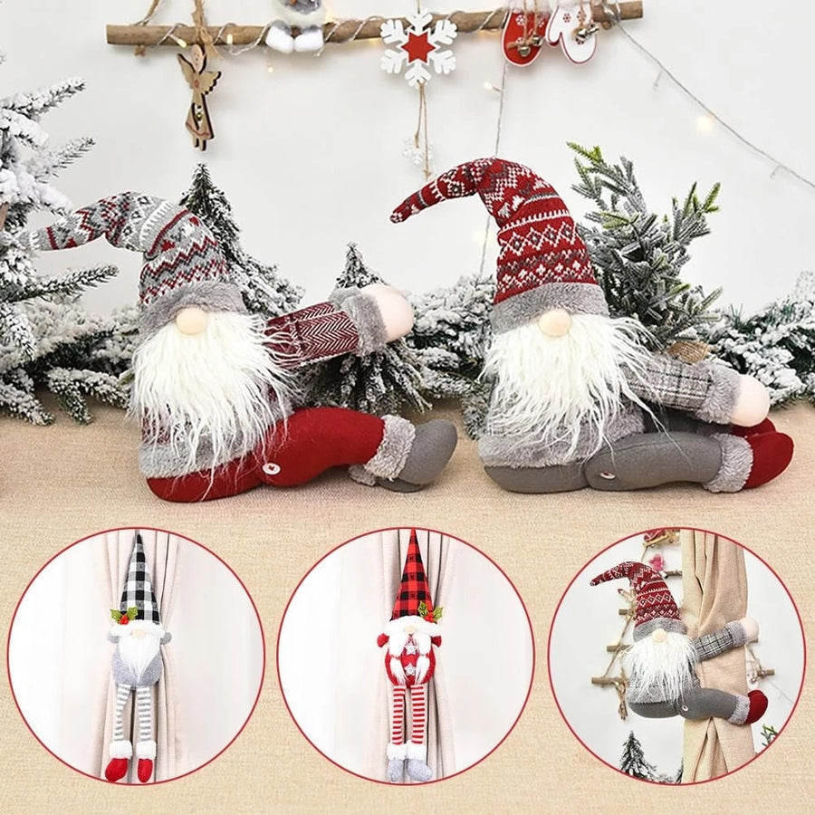Santa's Sleigh Ride Curtain Hook - Image 4