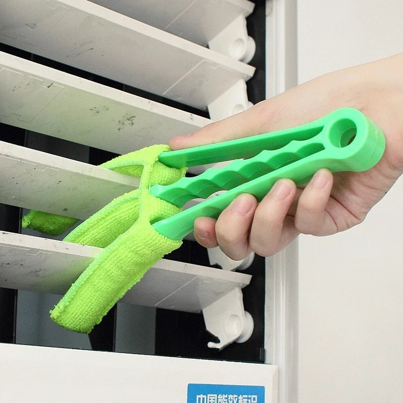 Microfiber Car Air Conditioner Vent Quick Cleaning Brush - Image 0