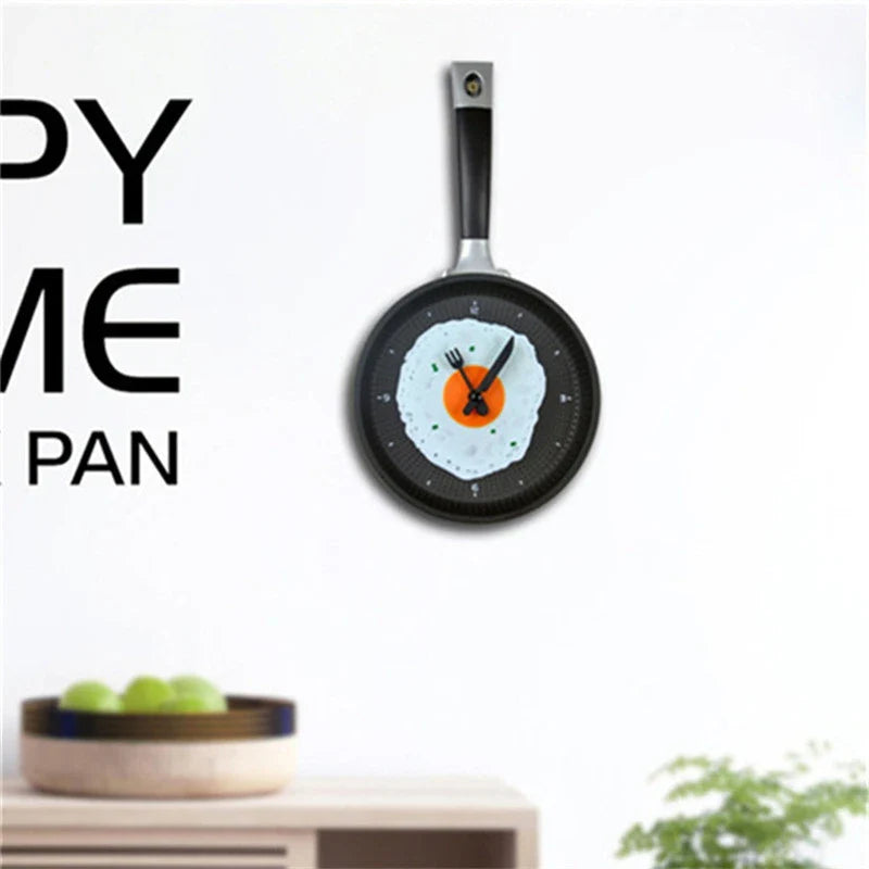Omelette Pot-Shaped Wall Clock - Image 1