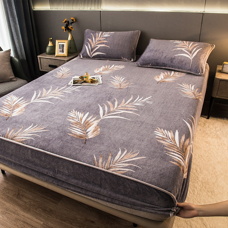 Non-Slip Elastic Thick Soft Mattress Cover - Image 11