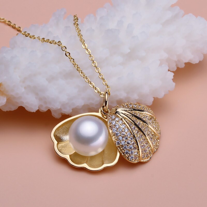 Sea Charm Shell Pendant Necklace - Image 1
