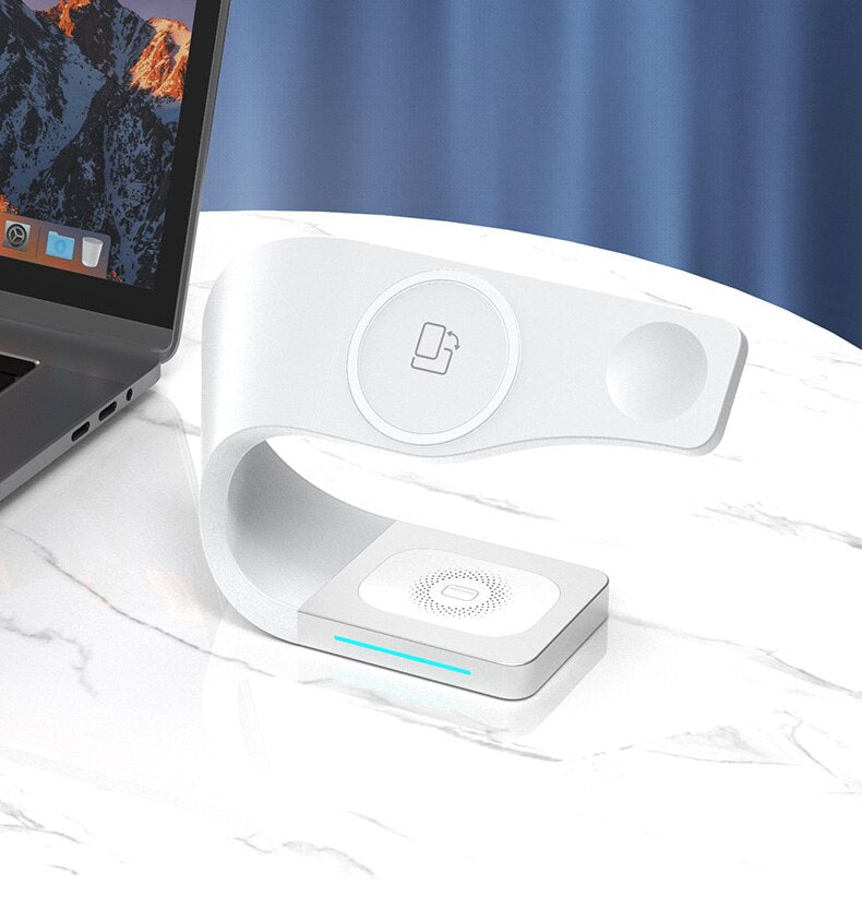 Fast Charging Compact iPhone Magnetic Charging Deck - Image 7