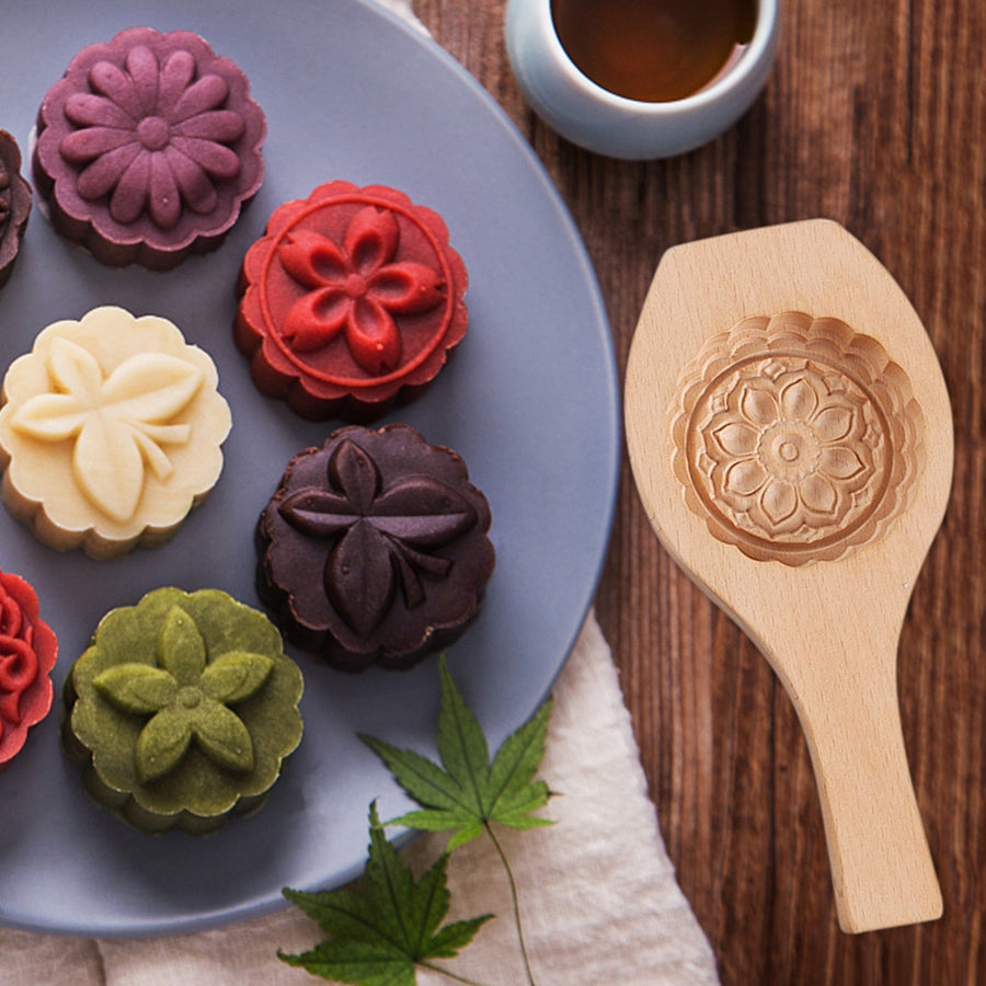 Wooden Cute Pastry Bake Master Baking Mold - Image 1