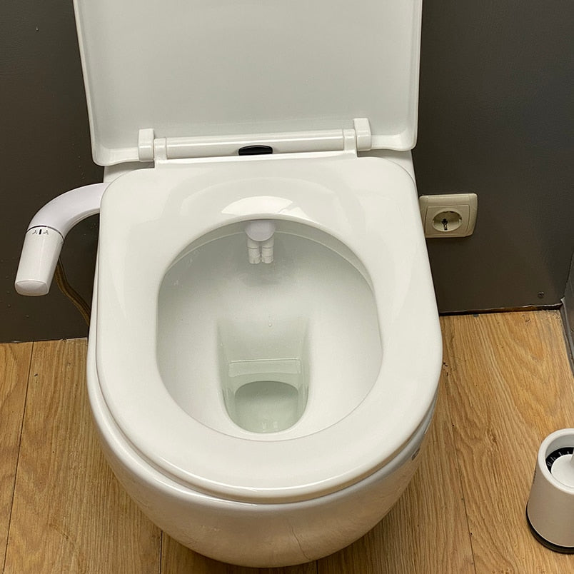 Ultra Slim Sleeky Spray Bidet - Image 1