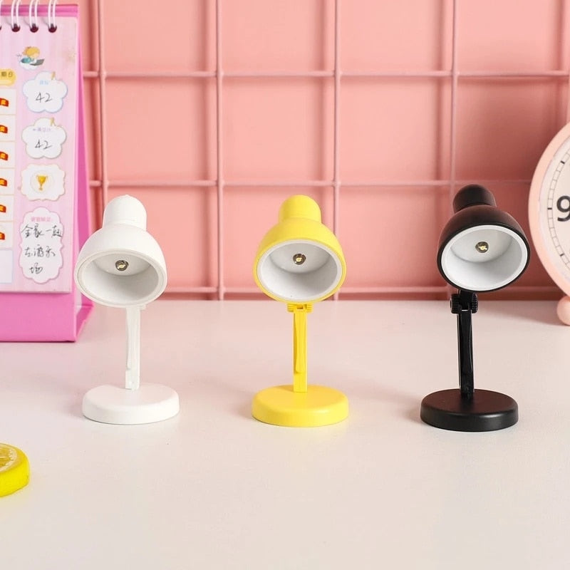 Mini Foldable Reading LED Night Lamp - Image 1
