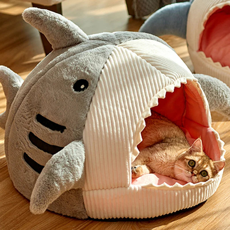 Sleepy Shark Portable Warm Pet House - Image 3