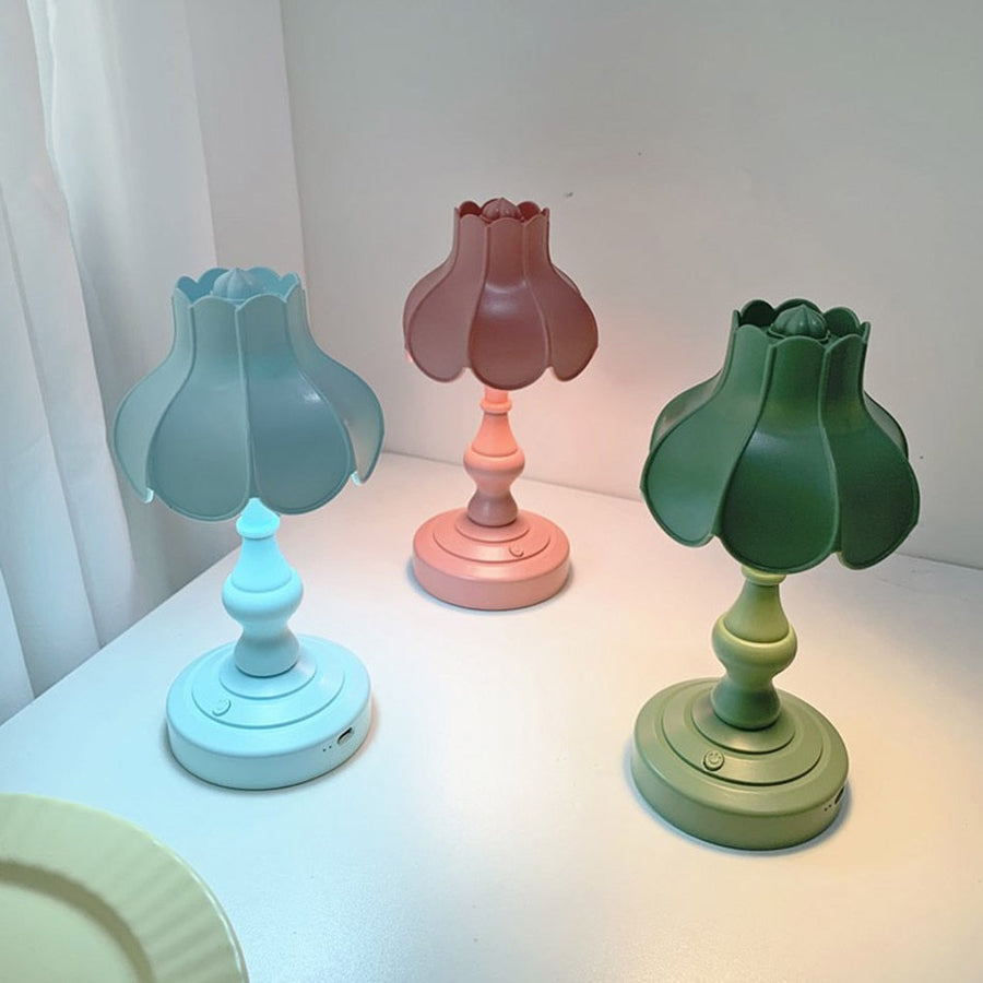 Retro Lotus Desktop Lamp - Image 0