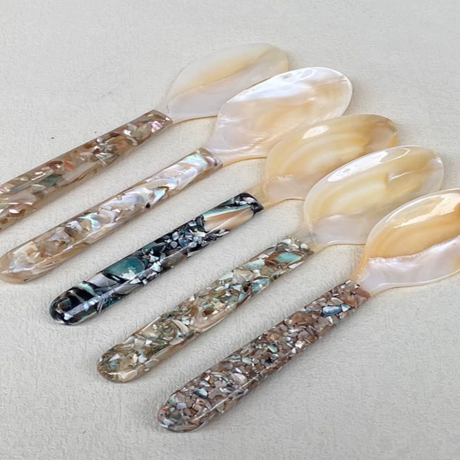 Natural Pearl Shell Moonlight Snail Spoon - Image 1