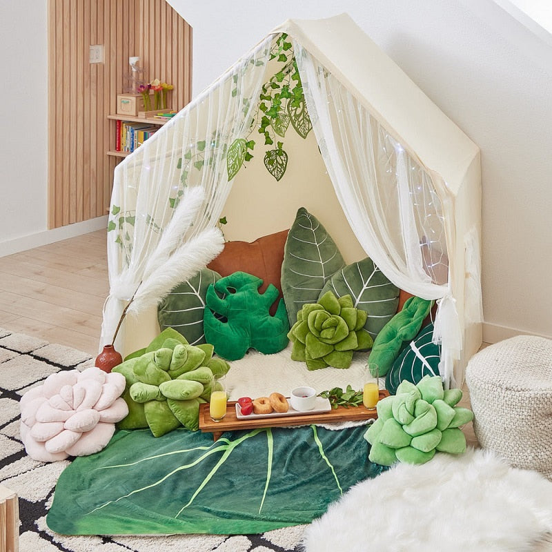 Super Soft Giant Leaf Blanket - Image 1