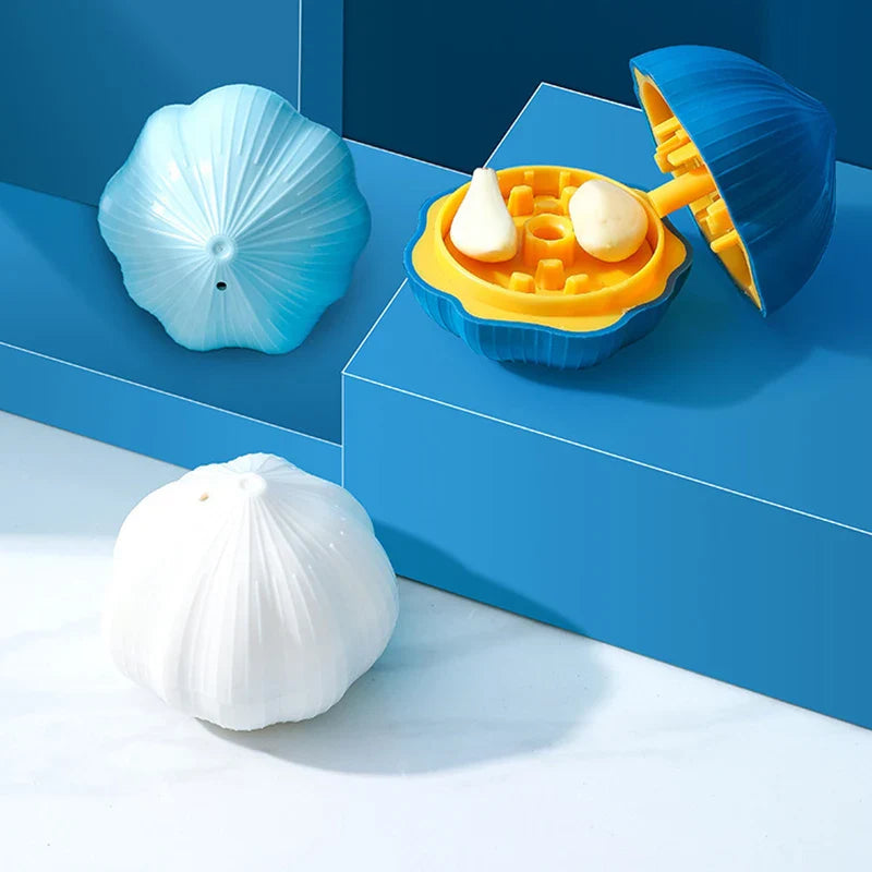 Garlic Shape Manual Rotary Garlic Grinder - Image 1