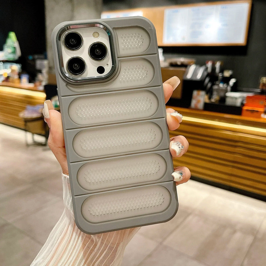 Heat Dissipation Protective Breathable Mesh Phone Case - Image 4