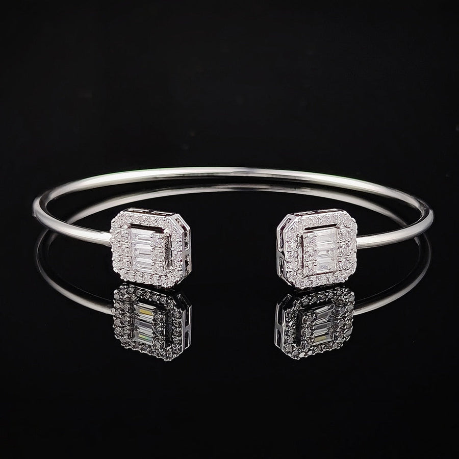 Love Designer Luxury Butterfly Adjustable Open Bracelet - Image 2
