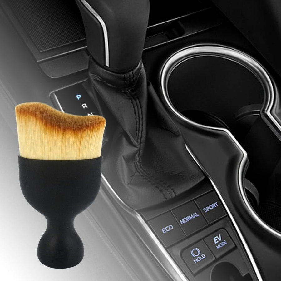 Car Interior Dashboard Cleaning Brush - Image 1