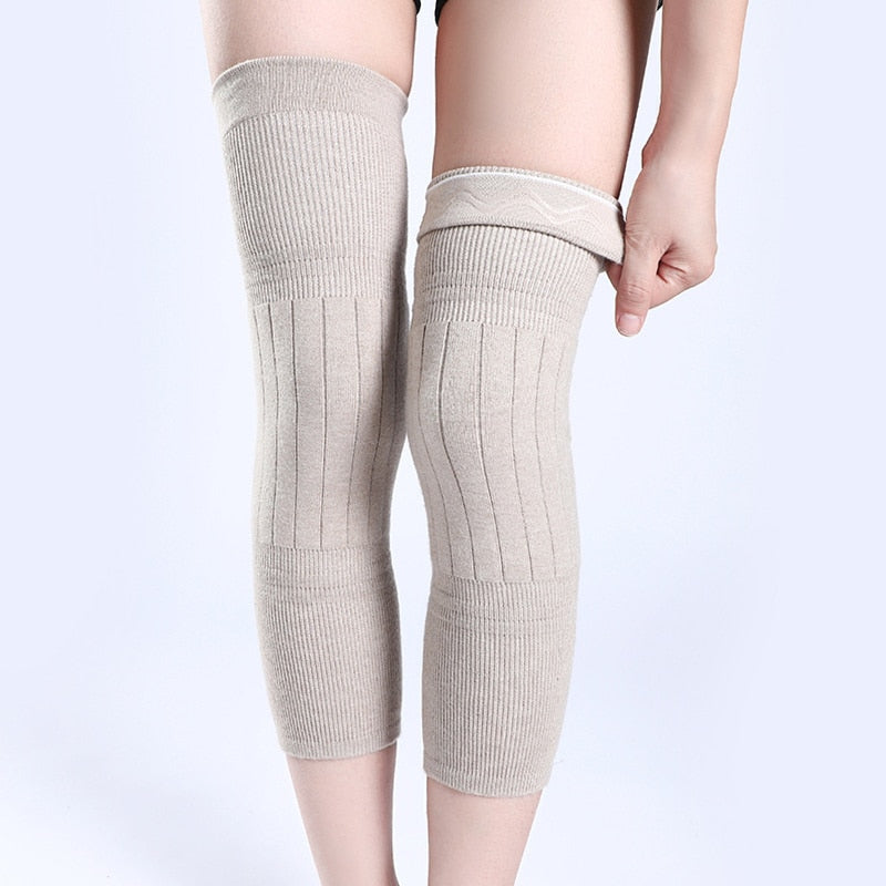 Winter Warmers Flexible Thermal Knee Pads - Image 2
