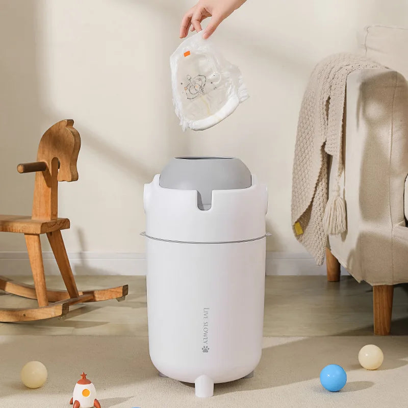 Clean Air Large Odor Neutralizing Trash Can - Image 2