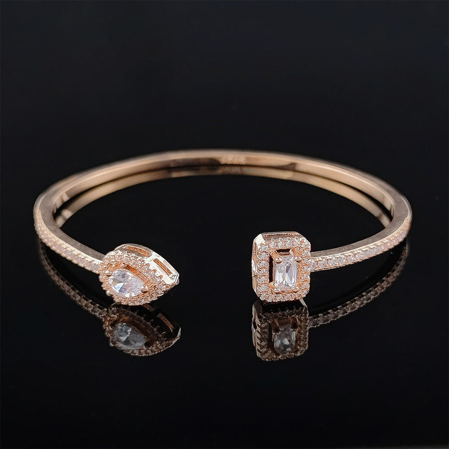 Love Designer Luxury Butterfly Adjustable Open Bracelet - Image 7