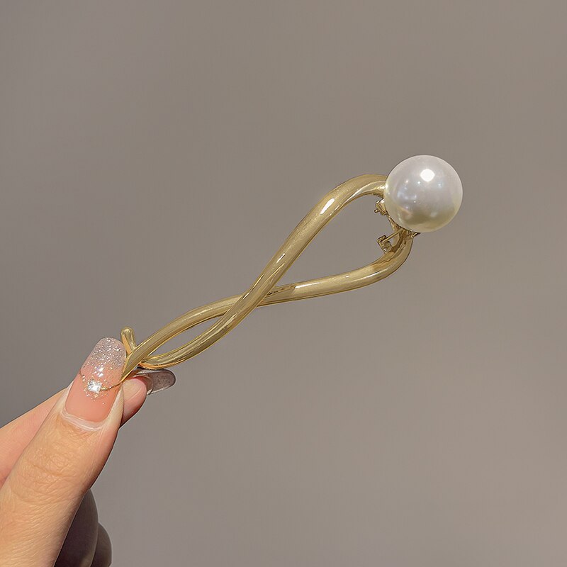 Korean Style Elegant Pearl Hair Clip - Image 1