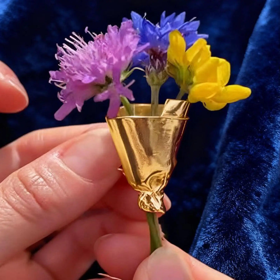 Elegant Flower Holder Brooch Pin - Image 3