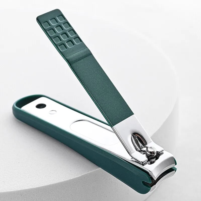 Sleek Edge Portable Nail Clipper Set - Image 5