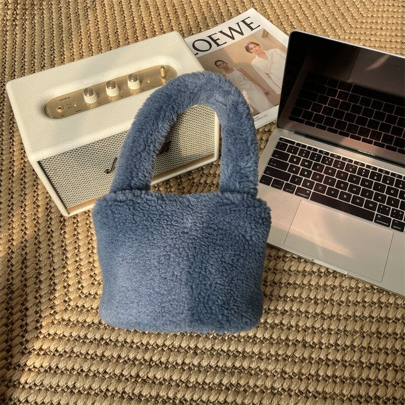 Cuddly Plush Mini Bucket Bag - Image 9