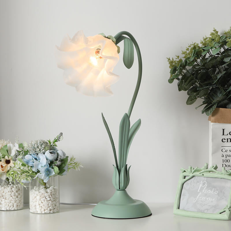 Flower Charm Nordic Style Table Lamp - Image 3