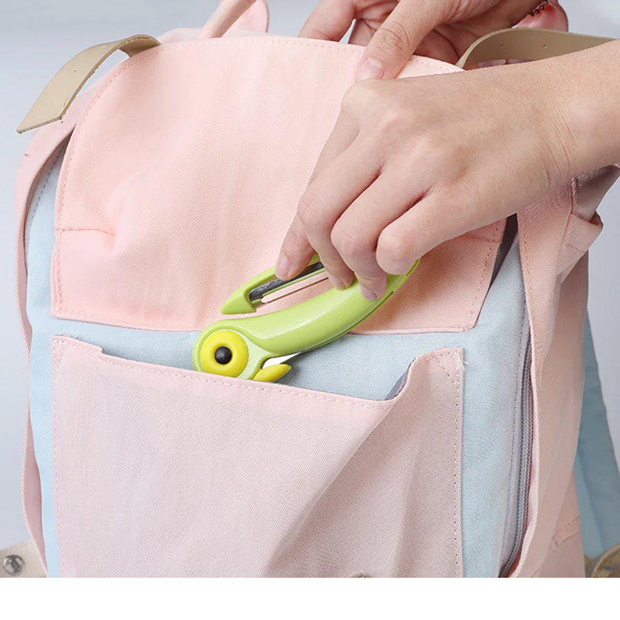 Mini Bird Fruit Foldable Picnic Knife - Image 4