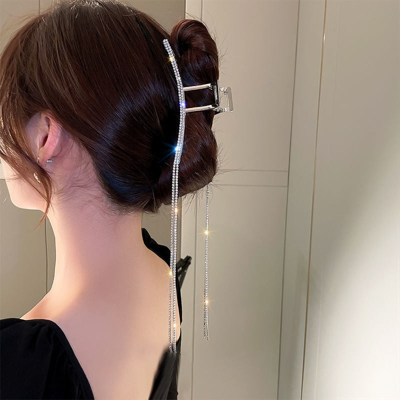 Timeless Retro Hair Claw Grip - Image 4