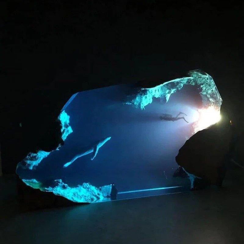 Deep Sea Adventure Resin Diver Lamp Decor - Image 4