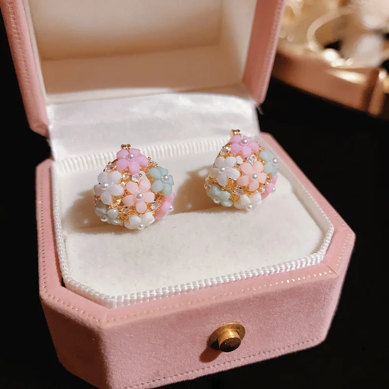 Zircon Pearl Flower Elegant Earrings - Image 1