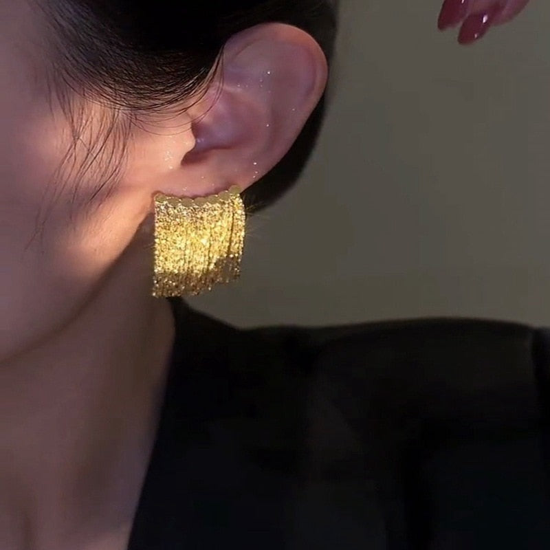 Golden Shining City Tassel Earring - Image 12