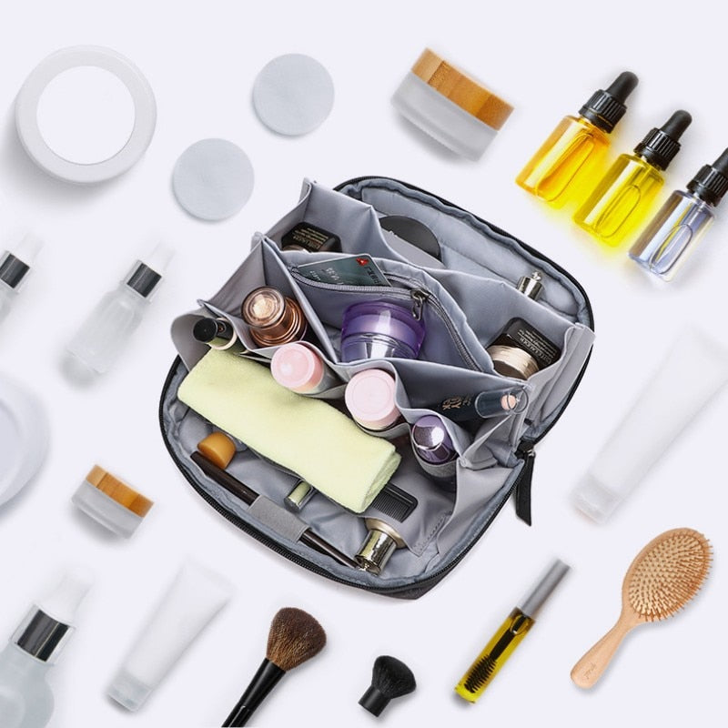 Travel Essential Foldable Cosmetics Storage Bag - Image 1