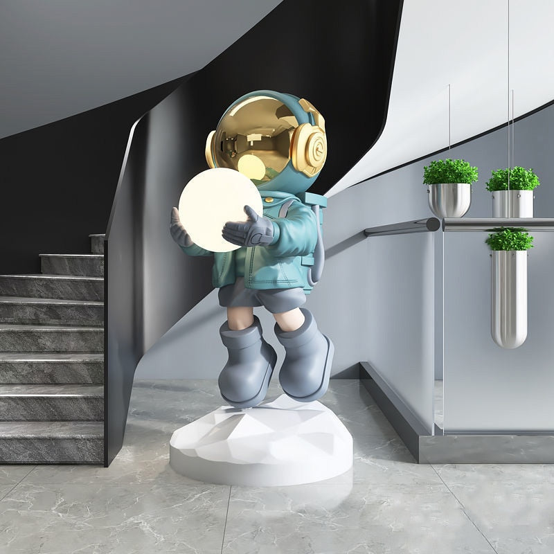 Creative Astronaut Statue Home Decor Lamp - Image 5