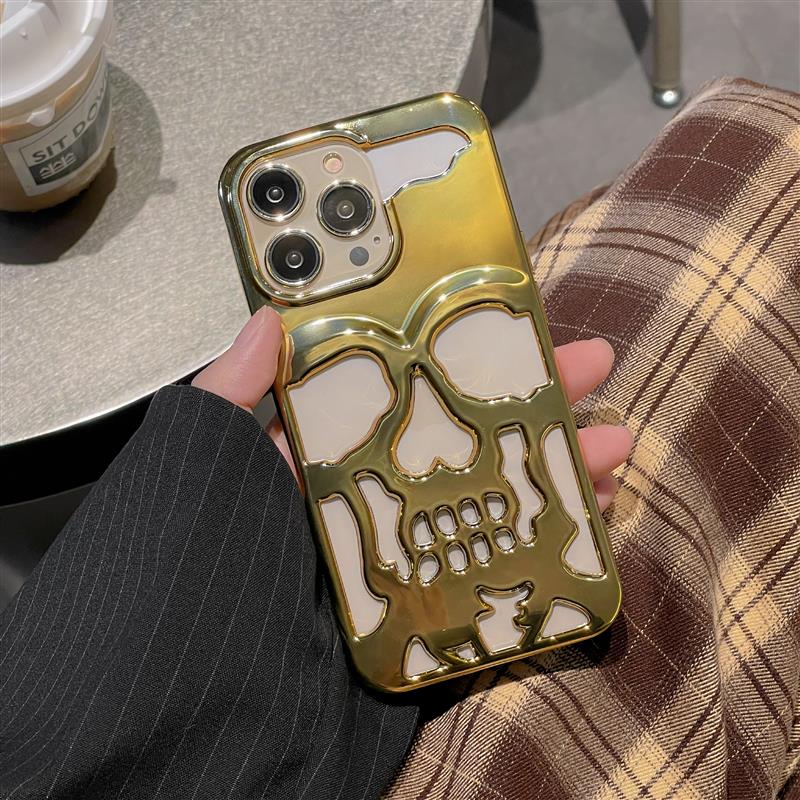 Gothic Midnight Skull Phone Case - Image 3