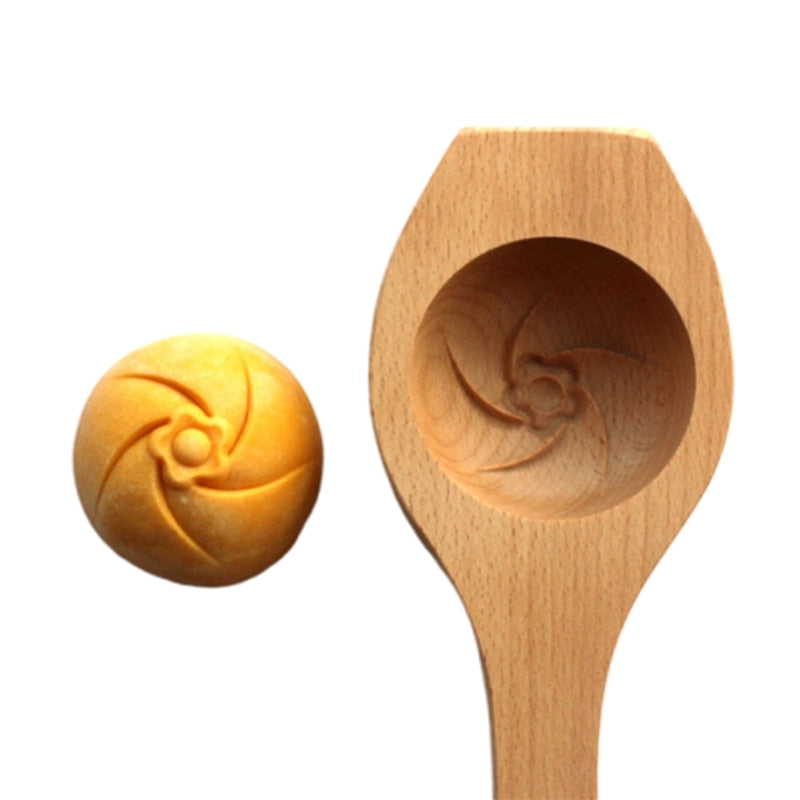 Wooden Moon Dumpling Maker Mold - Image 2
