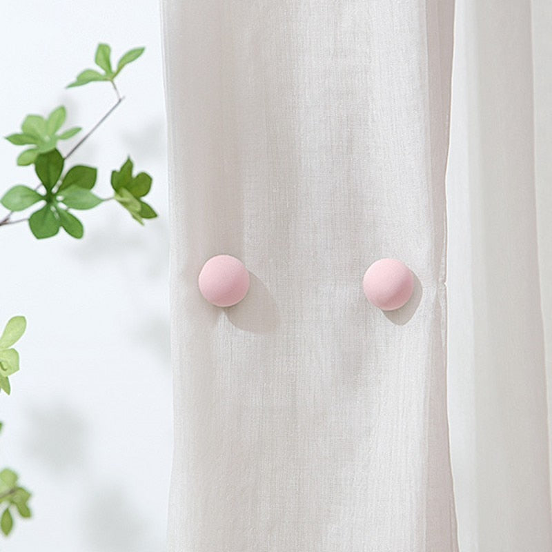 Mushroom Shape Bed Sheet Holder Clips - Image 9
