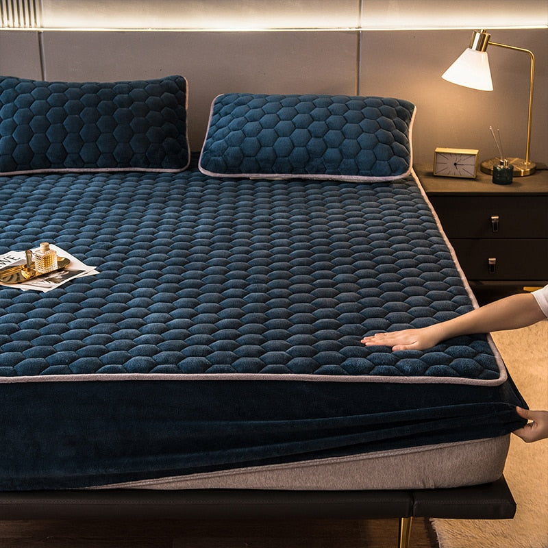 Elegant Velvet Thick Mattress Cover - Image 25