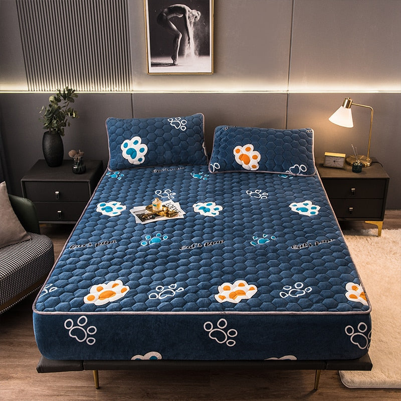 Elegant Velvet Thick Mattress Cover - Image 11