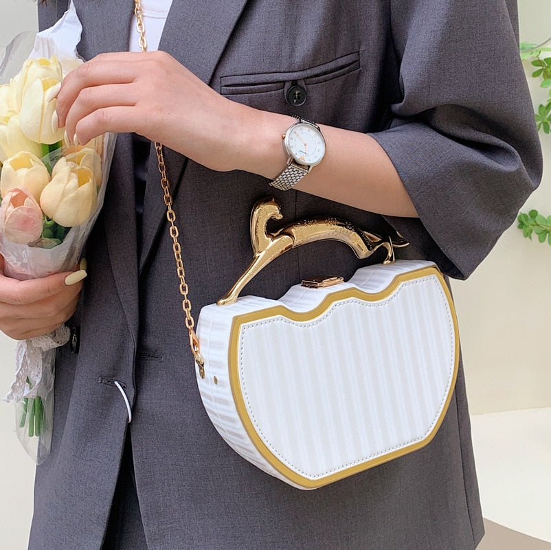 City Chic Stylish Crossbody Handbag - Image 6