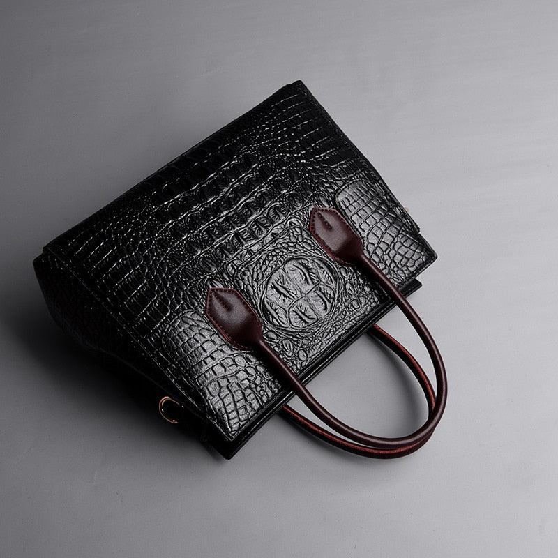 Elegant European Style Crocodile Pattern Women Bag - Image 1